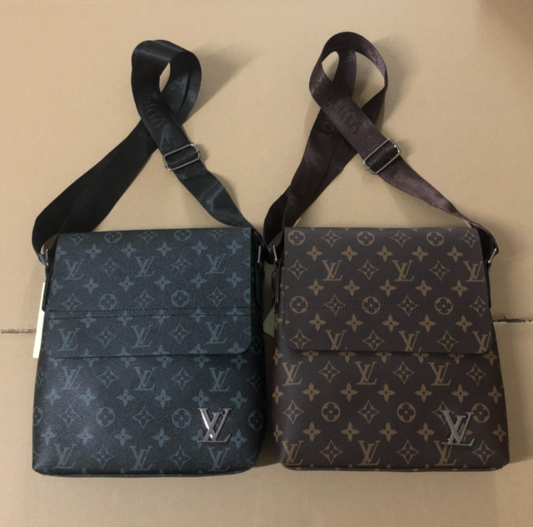 LV Men's Classic Messenger Bag Classic Quality