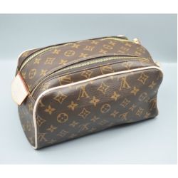 Louis -Vuitton Men's and women's Leather Double zipper Makeup bag Wash bag
